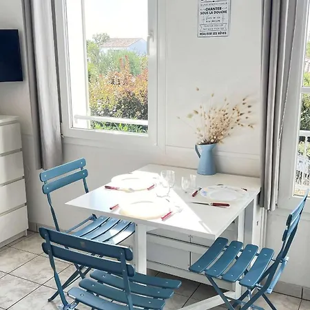 Bel Proche Plages Et Du Marche Apartment